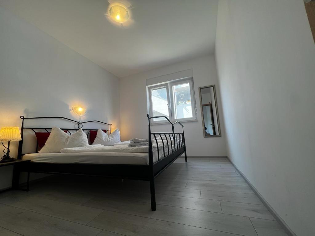 Apartments Petrusic Supetarska Draga Exterior photo